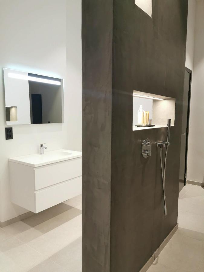 The Wise House Hotel Hastiere-par-dela ภายนอก รูปภาพ