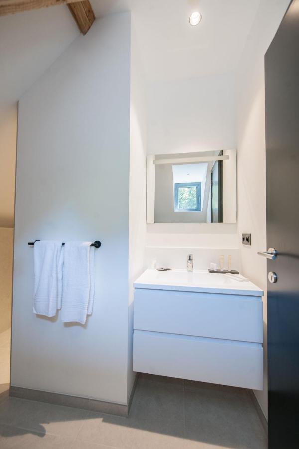 The Wise House Hotel Hastiere-par-dela ภายนอก รูปภาพ